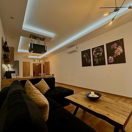 Luxury Central Baba Apartment ชโคเดอร์ ภายนอก รูปภาพ