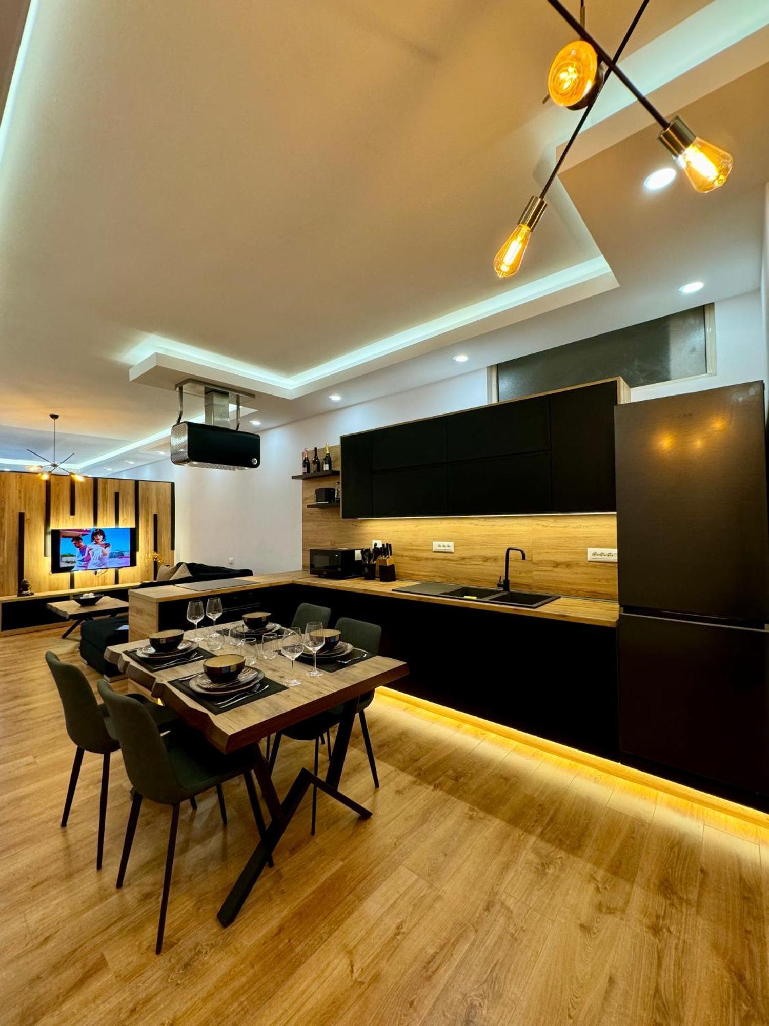 Luxury Central Baba Apartment ชโคเดอร์ ภายนอก รูปภาพ